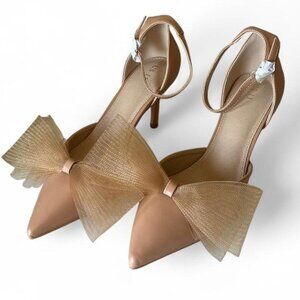 Tan cream bow heels